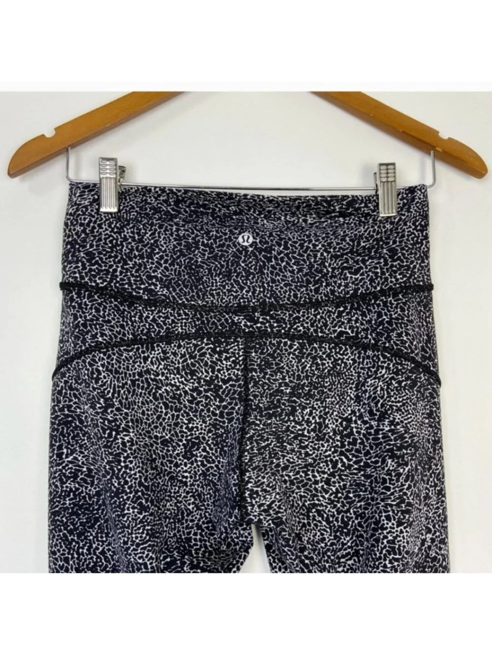 Lululemon In Movement Tight 25